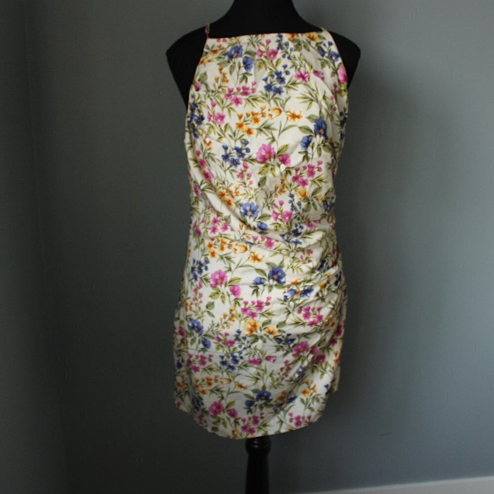 En Saison Valeria Floral Mini Dress Size Medium New Without Tags